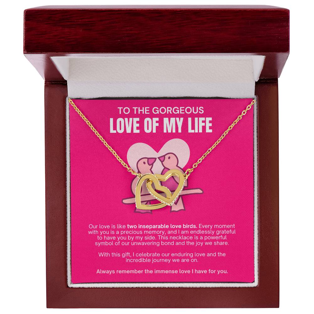 [FOR THE LOVE OF YOUR LIFE] Enchant her heart, ignite joyful excitement, and celebrate your beautiful bond with the Interlocking Hearts Necklace. (PINK)